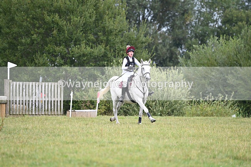 WJ6_3390 - 80cm XC Time 15:45 to 16:02