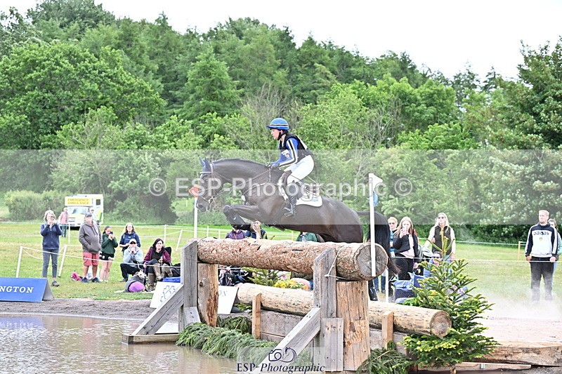 250525A-124750-16100 - D-452-Tiana.Coudray-COEUR.DE.L.ESPRIT.Z