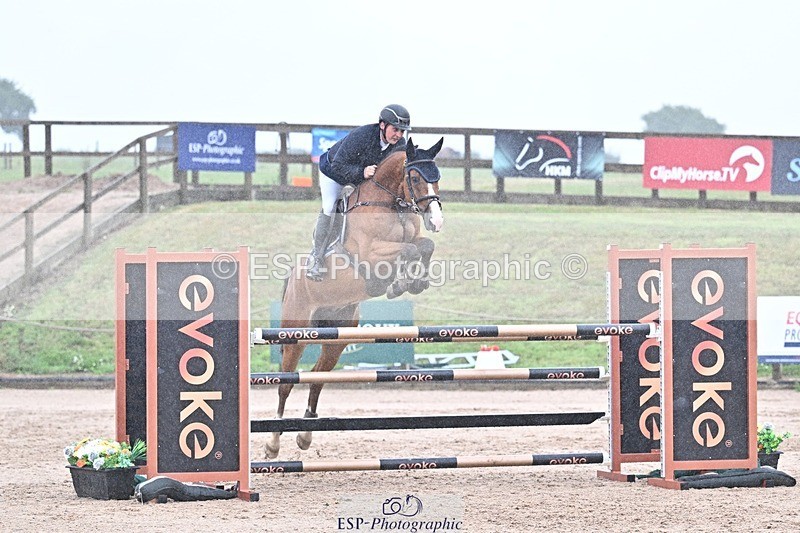 250731-100630-00298 - Cls 02 Snr Fox 1st Rnd