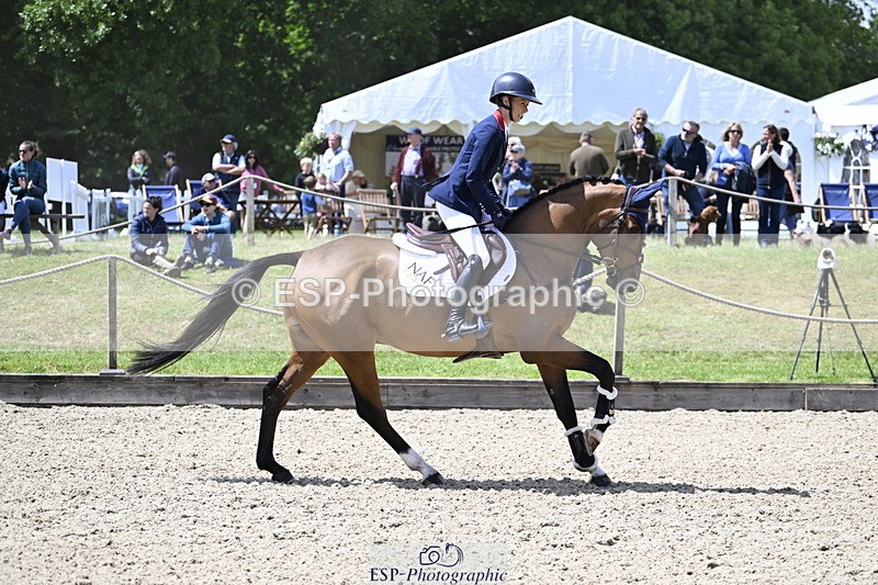 250525A-132039-17680 - Presentations Section B CCI 3 Star Long