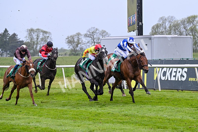 160526-Race 7-Brighton Boy-0087 - Race 7 5.25pm Sky Bet Price Boosts Handicap