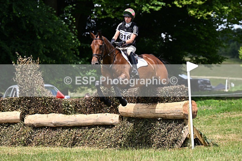 240630X-131418-7687 - 316-Dani_Evans-LASAIRFHIONA