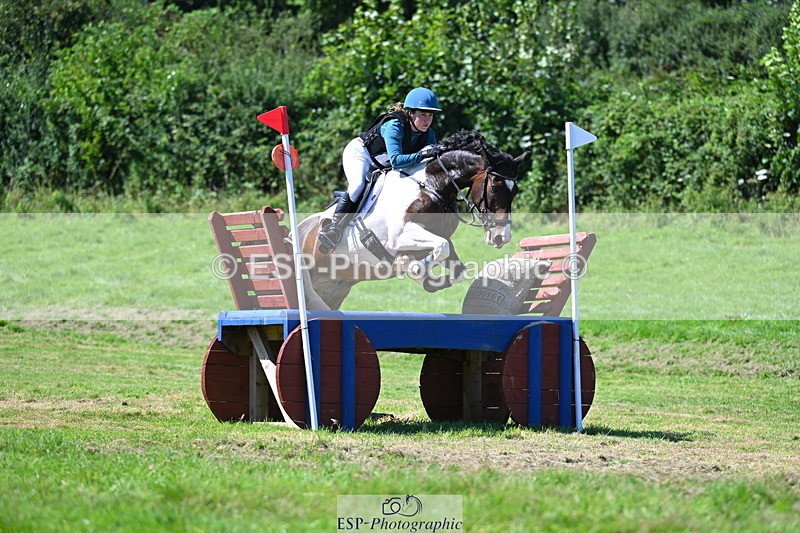 240811A-143018-04882 - 165-