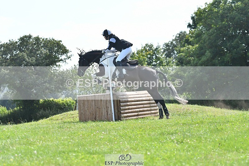 240803-153402-08194 - 185-Annabel_Taylor-LIQUORICE_ALLSORTS