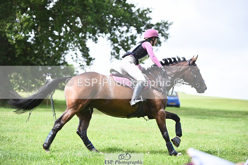 240804-120528-12627 - 367-Florrie_Ball-POLMARK_JAY_WALK