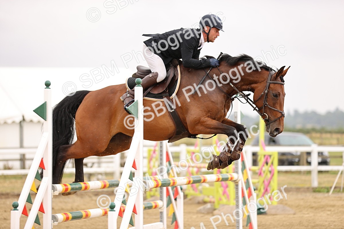 SBM_026506 - Class 12 - Amateur Championship Qualifier 1.05m
