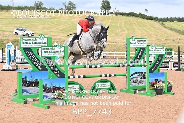 BPP_7743 - CLASS 16 FRI GFS Saddles Senior Newcomers/1.10m Open