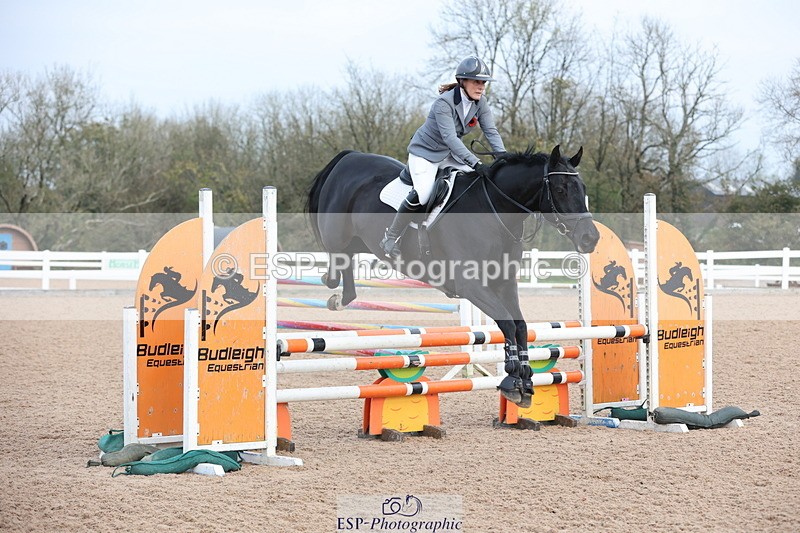 241101A-084810-00413 - FRI Cls 2 British Novice and 90cm Open