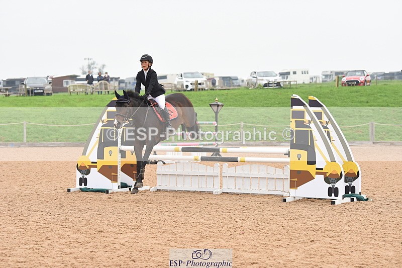 230916A-151914-05326 - Cls 18 Snr 95cm Derby