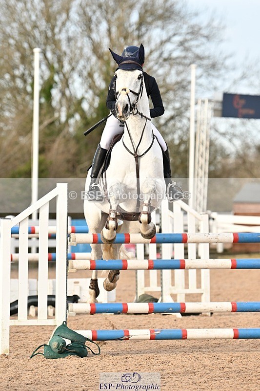 241208-135900-01851 - Cls 22 Foxhunter and 1.20m Open
