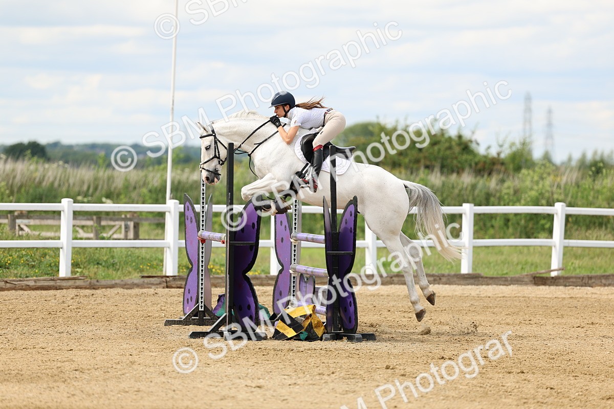 SBM_006073 - Class 19 - Senior Newcomers - 1.10m