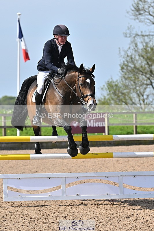 240509A-102850-00883 - Cls 8 Foxhunter