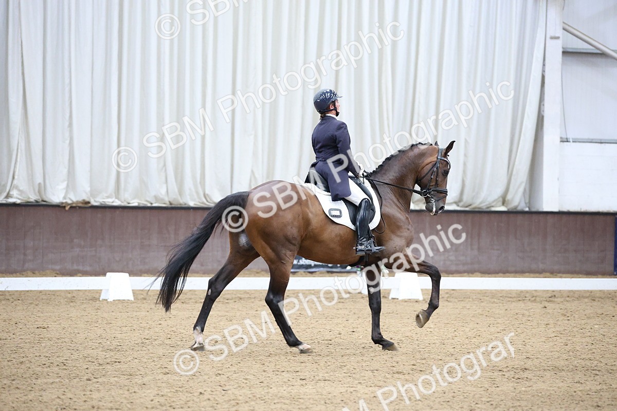 SBM_004530 - Class 9 - FEI Inter 1 Gold - 15.55-16.43