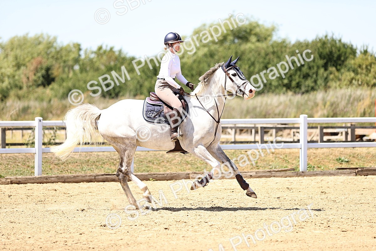 SBM_014570 - Class 15 - Senior Newcomers - 1.10m Open