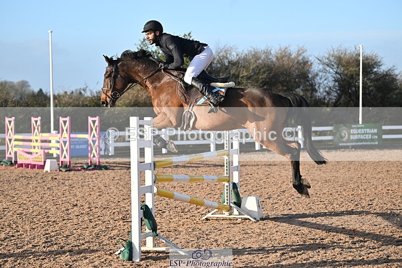 231210A-134938-02695 - Cls 20 Newcomers & 1.10m Open