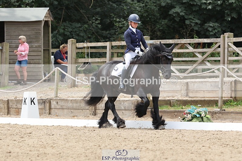 250718A-122130-01100 - 064-Marina.Greenaway-Hynholme.Gladiator