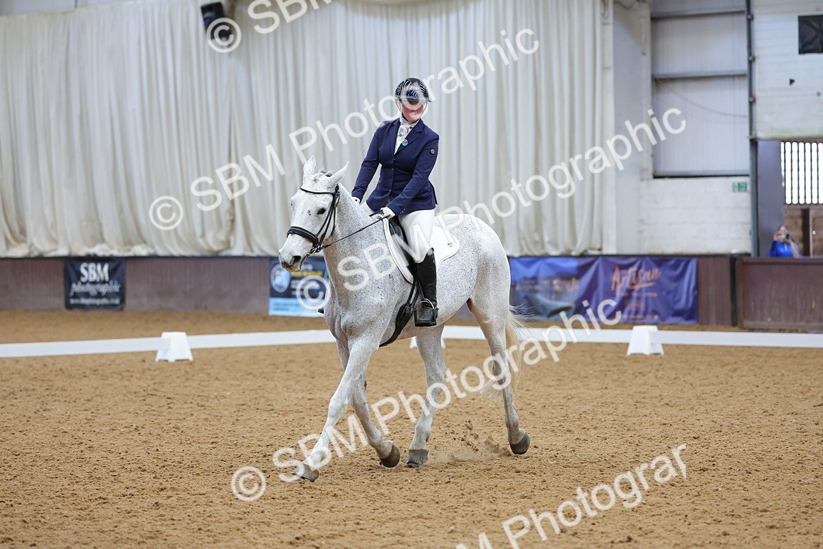 SBM_003704 - Novice
