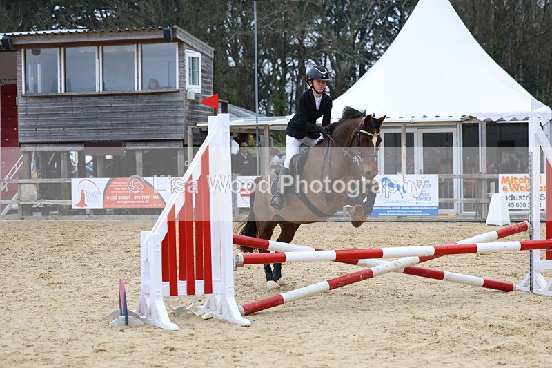 3E7A7941 - Class 10: Junior 60cm