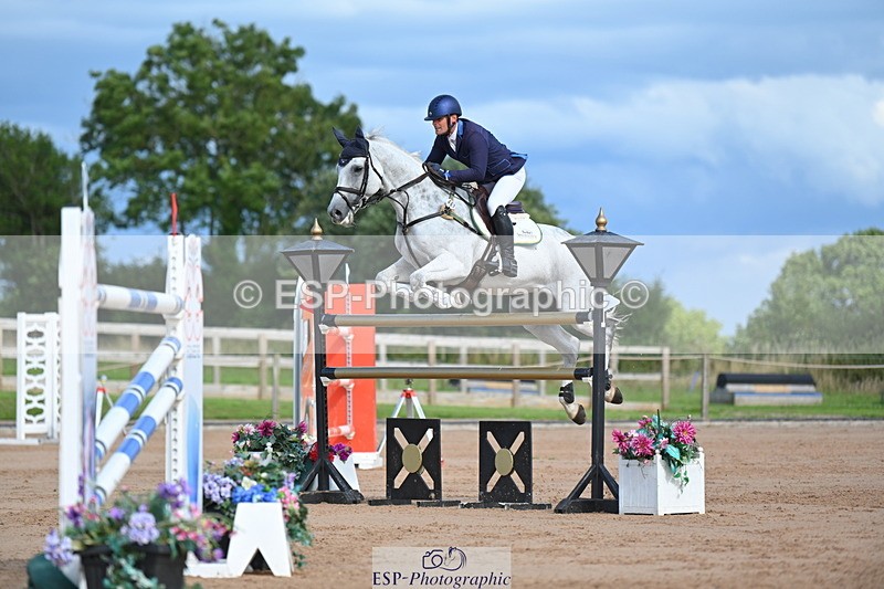 230721A-171436-08048 - Cls 10, 2 Star Big 1.45m Break to End