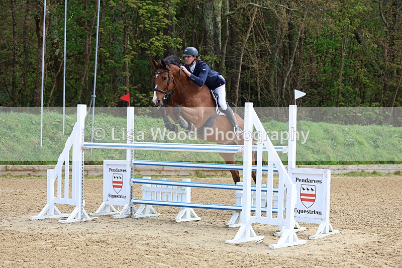 3E7A2361 - Class 9: Senior 1.30m open