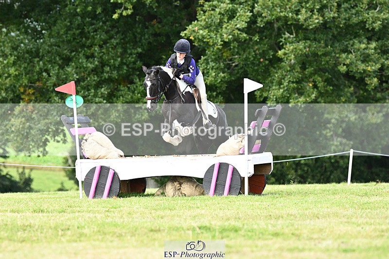 240825X-110430-31942 - 70cm XC 11.00 to 12.00