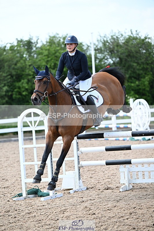 240605A-145935-00851 - Cls 4 Newcomers and 1.10m Open