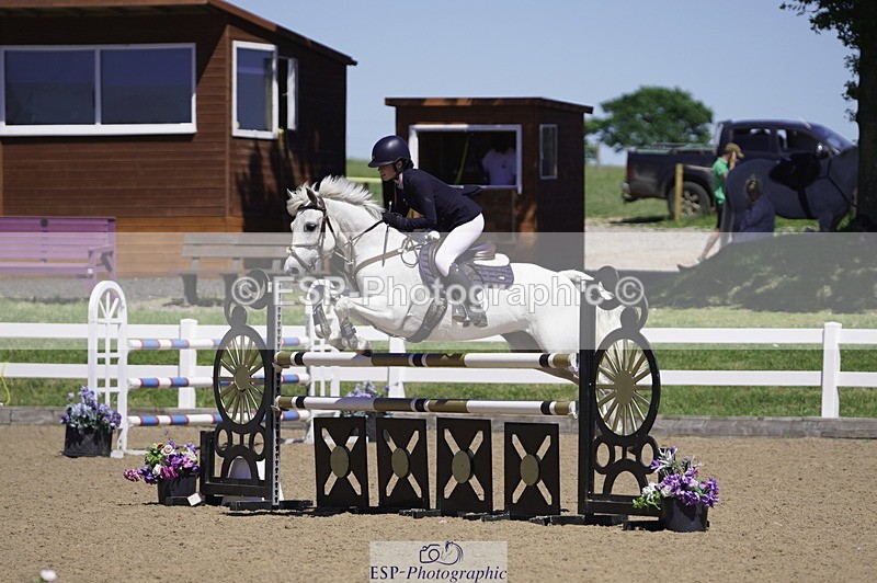 230624A-150654-02135 - Cls 26 Pony Foxhunter & 1.10m Open