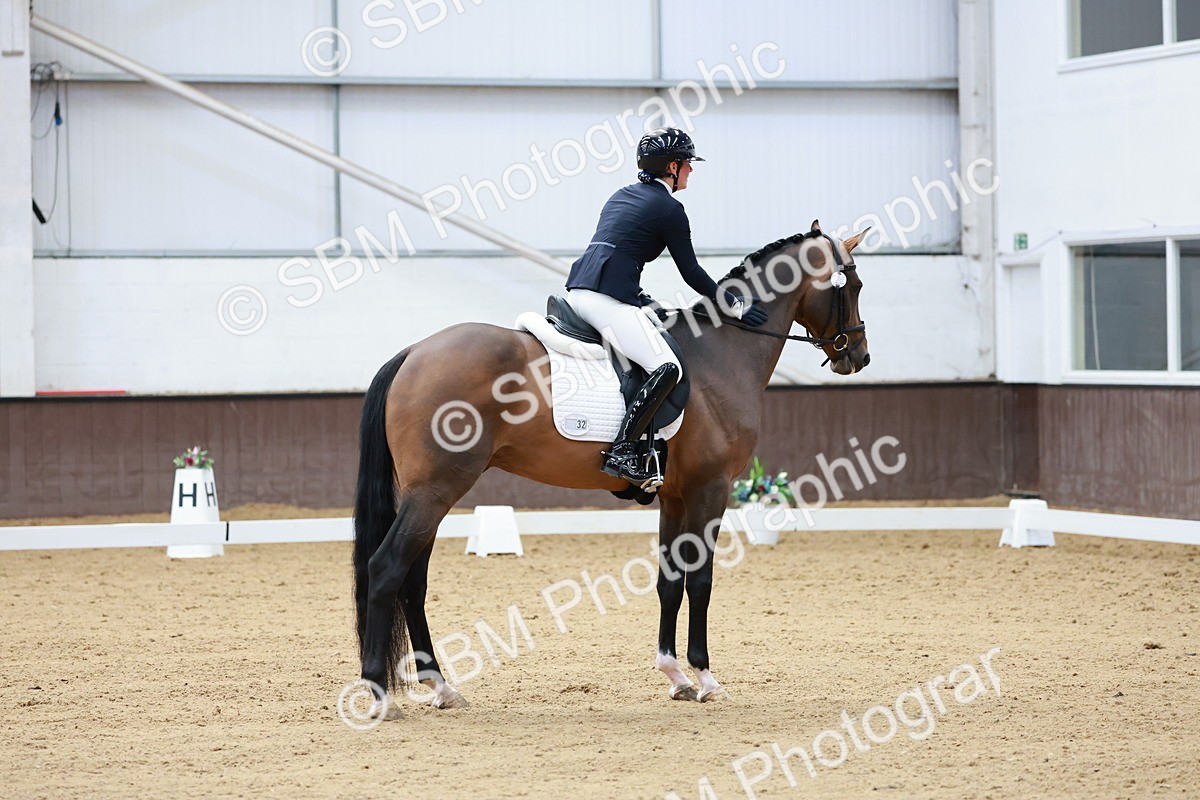 SBM_006819 - Class 6b - Novice 6 - 8.56-9.24