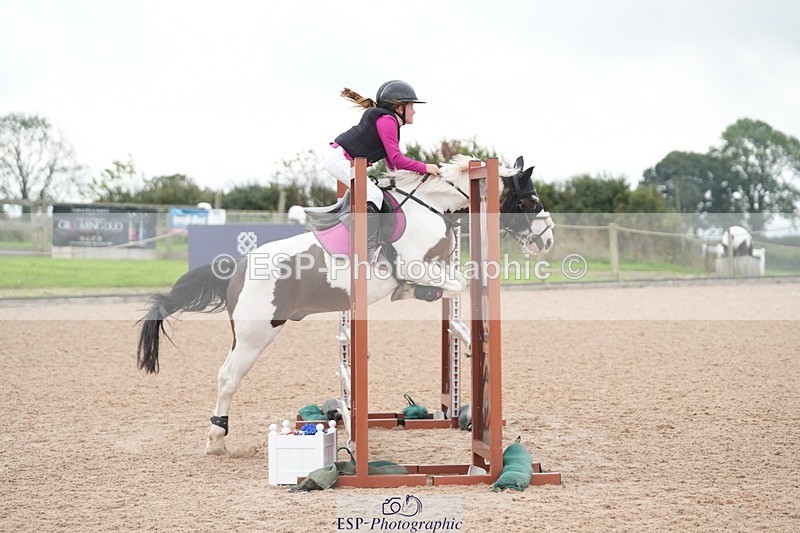 250920-100928-00558 - Cls 5 Pony British Novice and 80cm