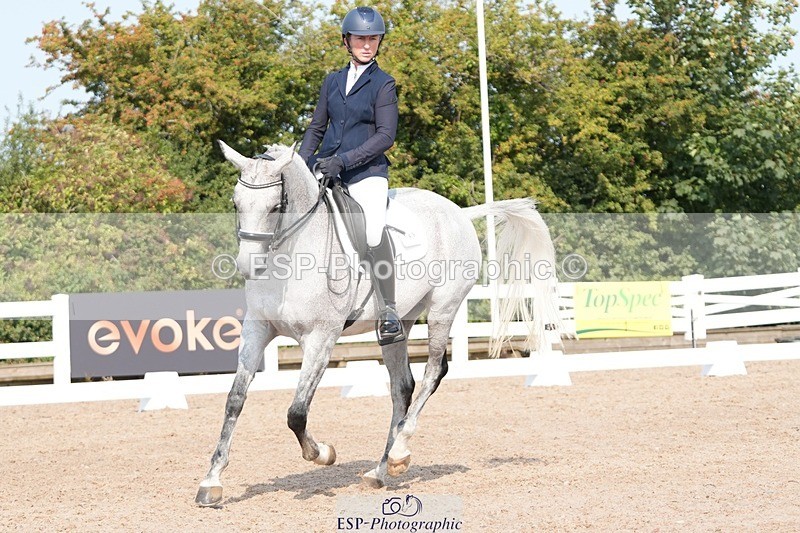 250817-103139-08075 - 149-Sophie.HawkeRAINBOW.DREAM