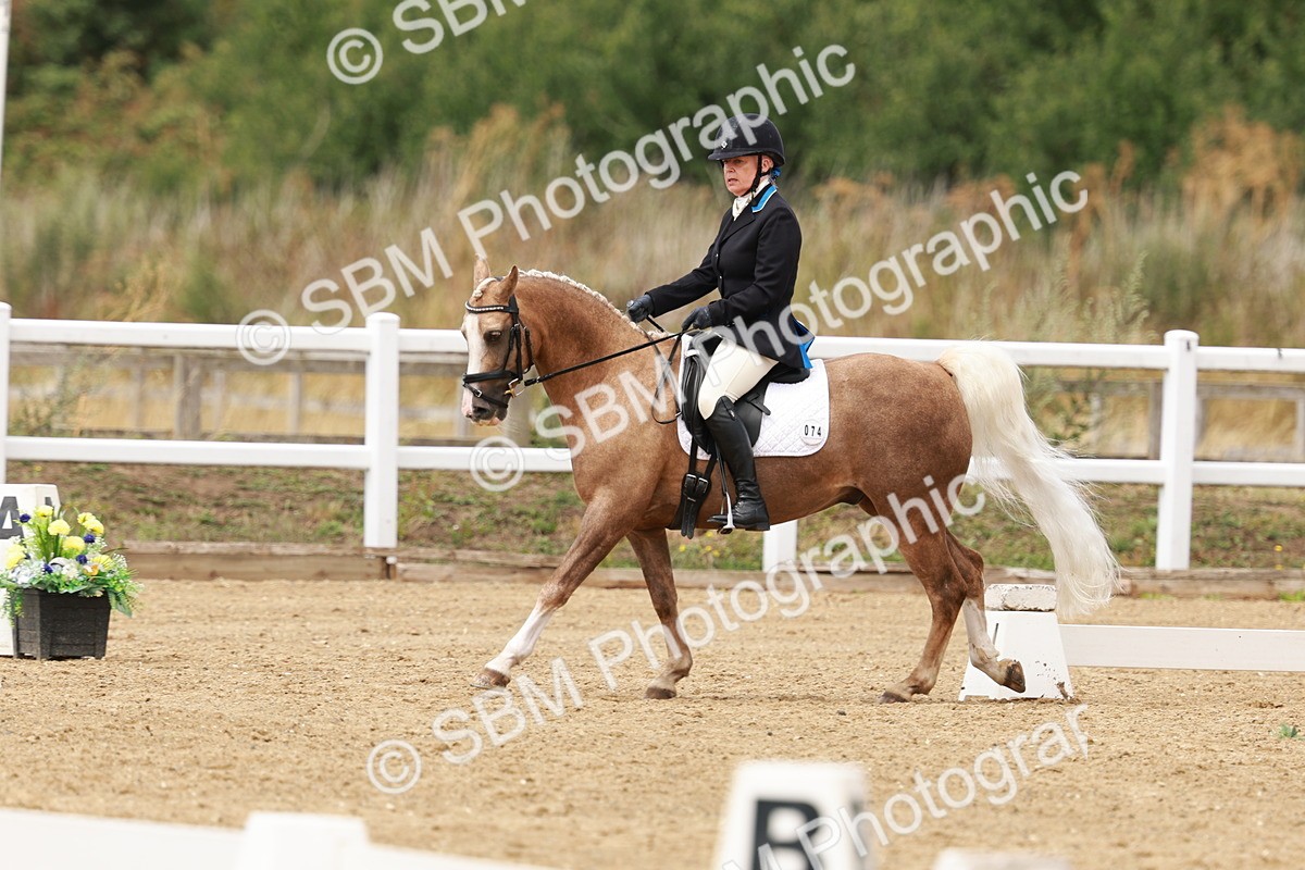 SBM_001552 - Class 4 - Novice 5