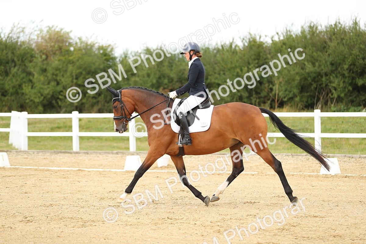 SBM_017884 - Class 14 - Novice 23 - 15.16-16.19