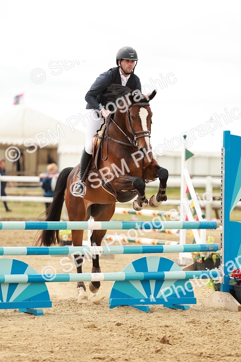 SBM_006989 - Class 2 - Senior Discovery - 1.00m Open