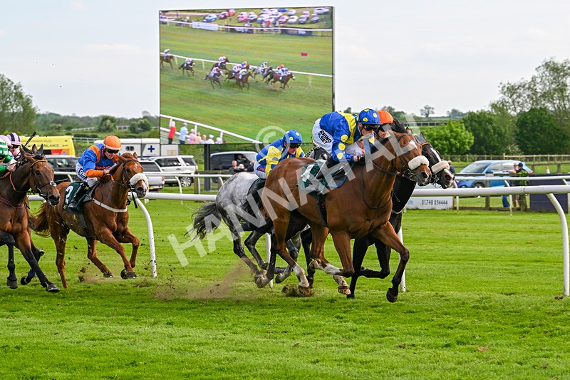 130524-Race 7-Hail Sezer-1073 - Race 7