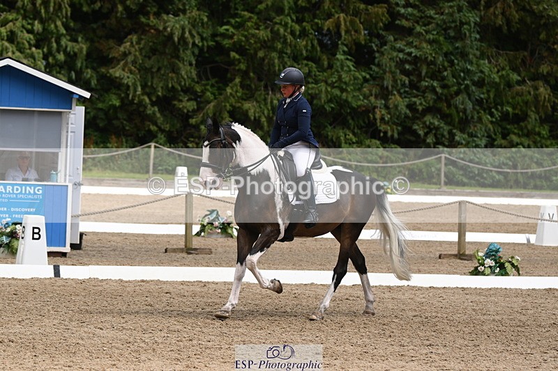 250720A-144727-11938 - 164-Dominique.Kinnaird-Perry-Pallas.Vanquish