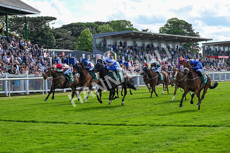 310526-Race 3-Al Hussar-8586 - Race 3 16.45pm Sky Bet Club Handicap