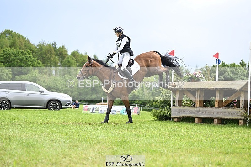 240526-141859-23619 - 501-BRUNO_FG-Edie_Campbell