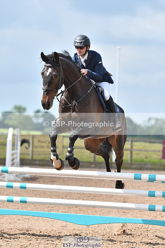 240609A-101532-03752 - Cls 16 Snr Discovery and 1m Open