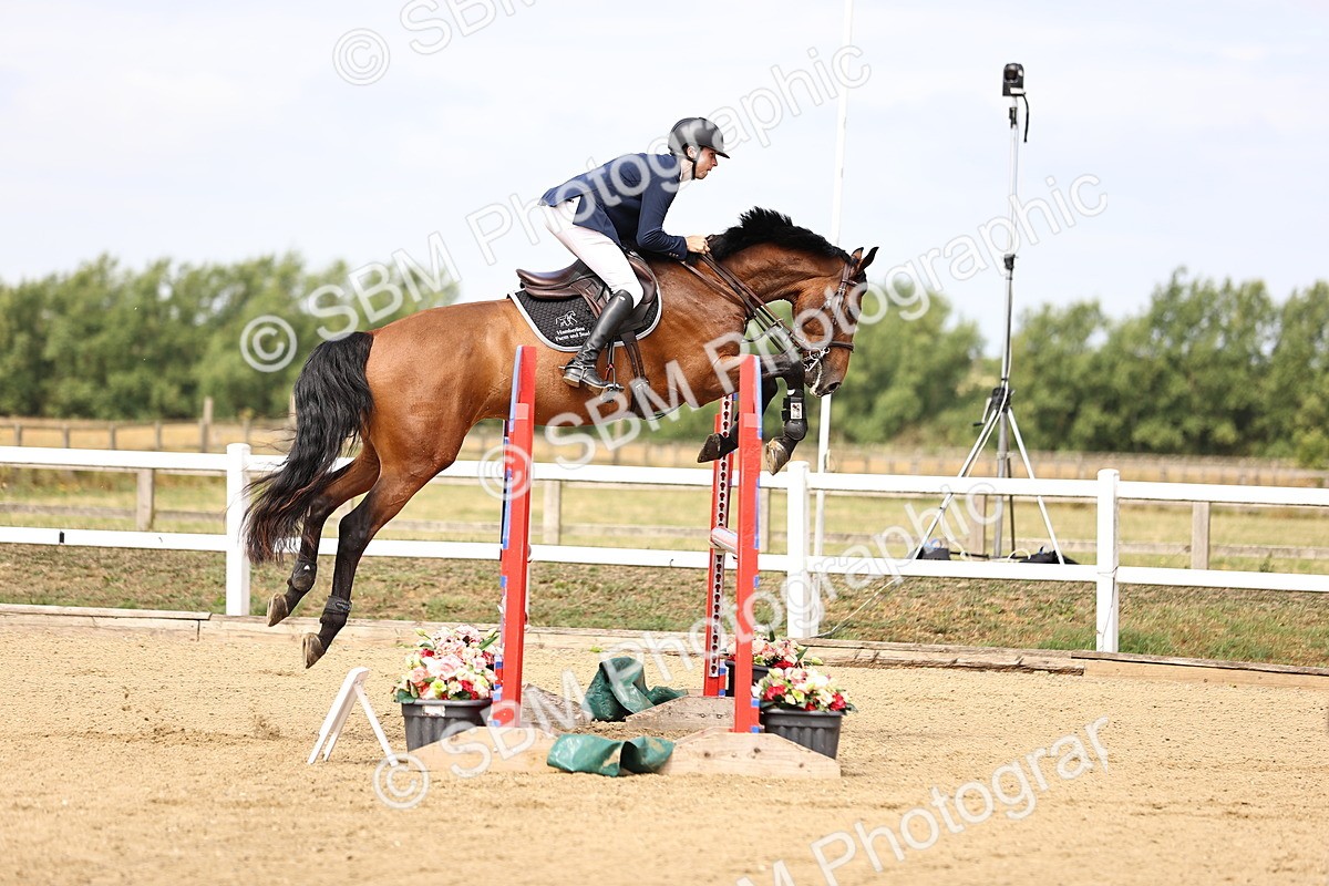 SBM_009598 - Class 8 - Senior Newcomers - 1.10  Open