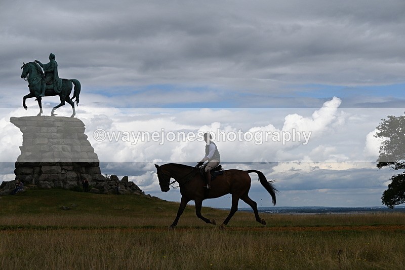 DSC_9392 - Time at Statue 14:33 to 15:10