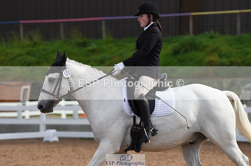 230912A-102516-00324 - Cls 5 Novice 39