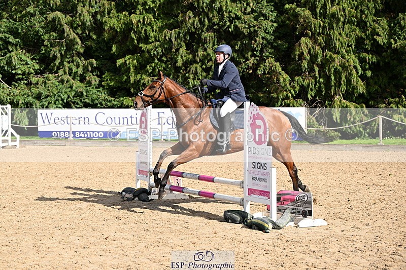 251004A-141824-01495 - Classes 6 & 7 60cm