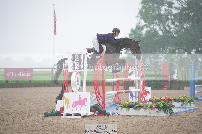 231017A-104048-06508 - Cls 26 Chard Equ Grand Prix