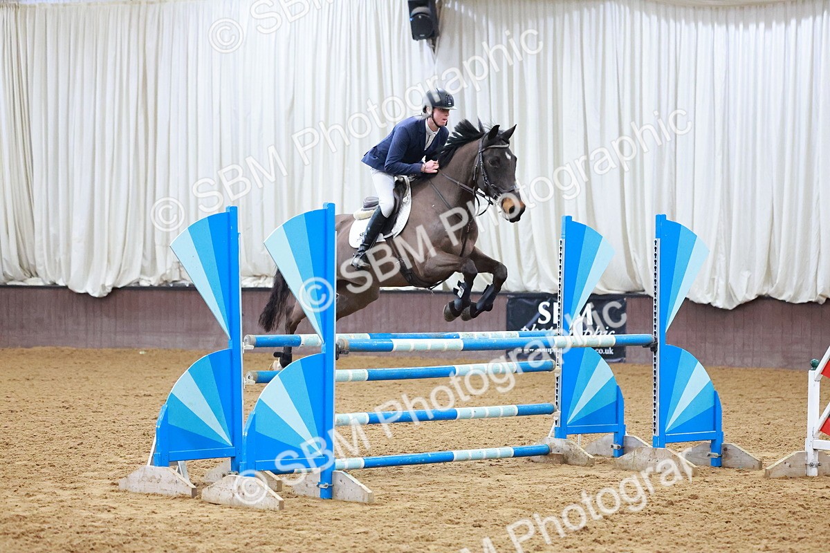 SBM_001500 - Class 4 - Senior Newcomers - 1.10m