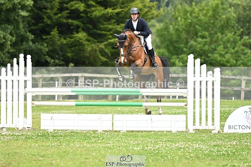 240706-122813-15210 - Cls 40 Newcomers