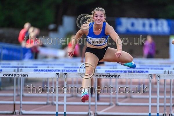 Age26 SAT-929917 - Track Female Set Two