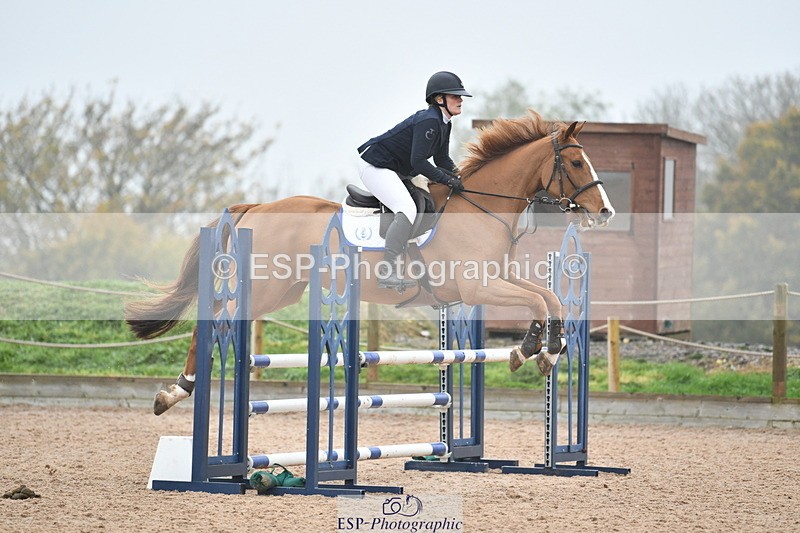 241102A-111956-04264 - SAT Cls 9 British Novice and 90cm Open