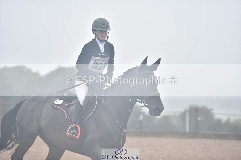 250830-150240-03803 - G-325-Jessie.Dando