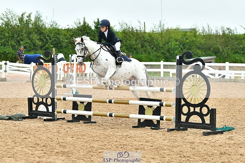 230514A-121008-02508 - Cls 24 Pony Newcomers & 1m Open
