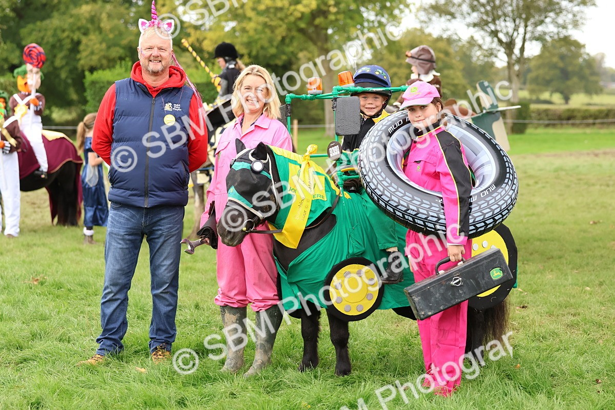 SBM_61707 - S37a - Fancy Dress Showing